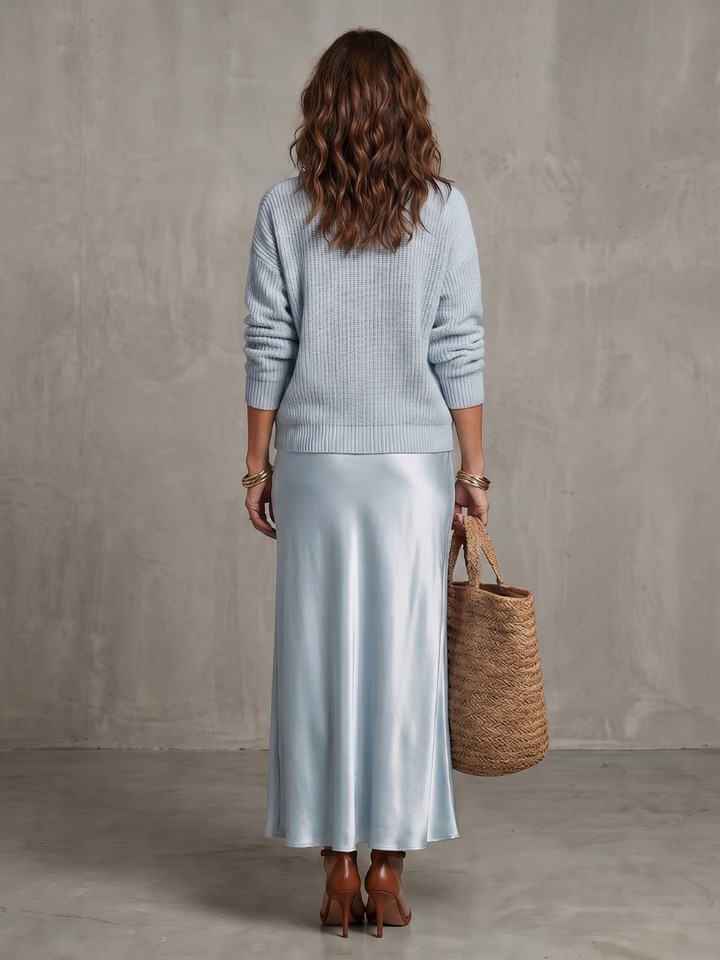 Luciana | Set Maglia e Gonna Satinata Taglio Sbieco